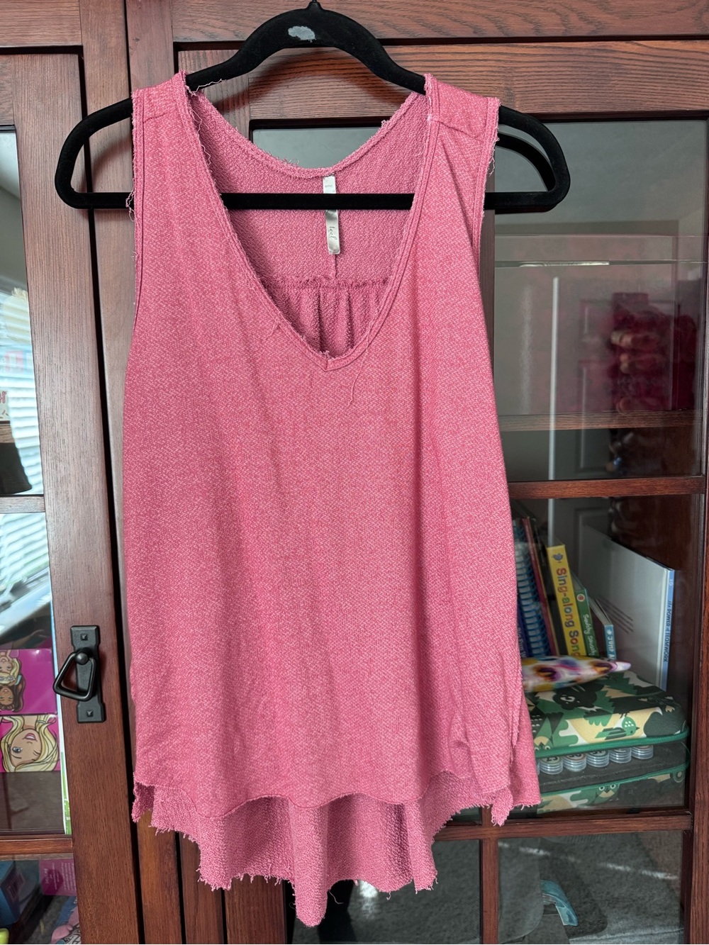 Active USA Women's Dusty Rose Sleeveless Scoop Neck Tank